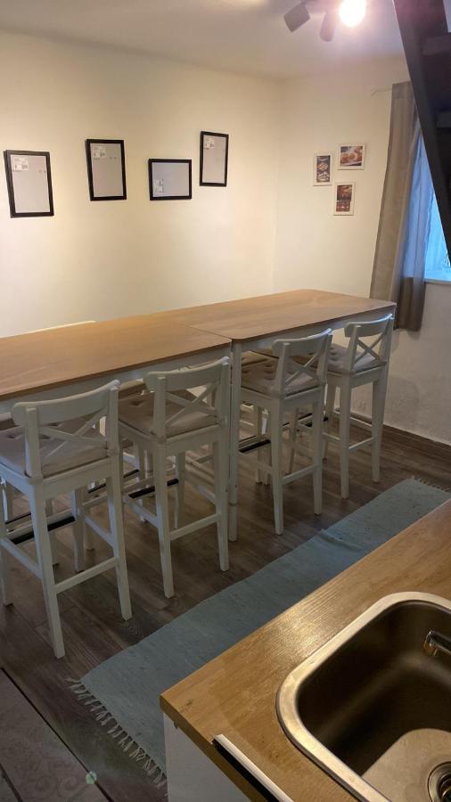 Golyashaz Apartman Kovagoors Ngoại thất bức ảnh